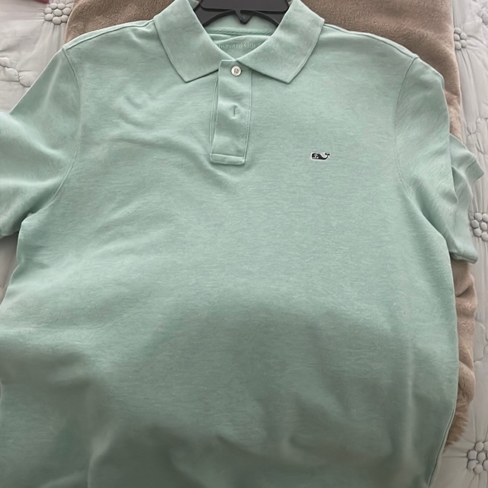 Men’s Size S Vineyard Vines polo (97% cotton) (3% spandex)